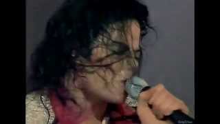 Video thumbnail of "Michael Jackson - Beat It Royal Concert Live in Brunei 1996"