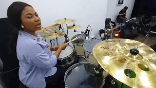 MEET YOUR DRUMMER GIRL | teaching my drummer | Drum Techniques 🤣 #mercychinwo #funnyvideo #drums