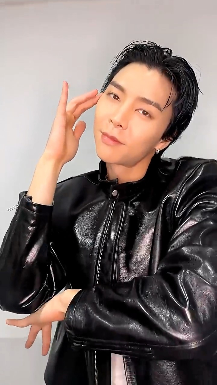 NOT CUTE ANYMORE #JOHNNY #NCT #NCT127 - YouTube
