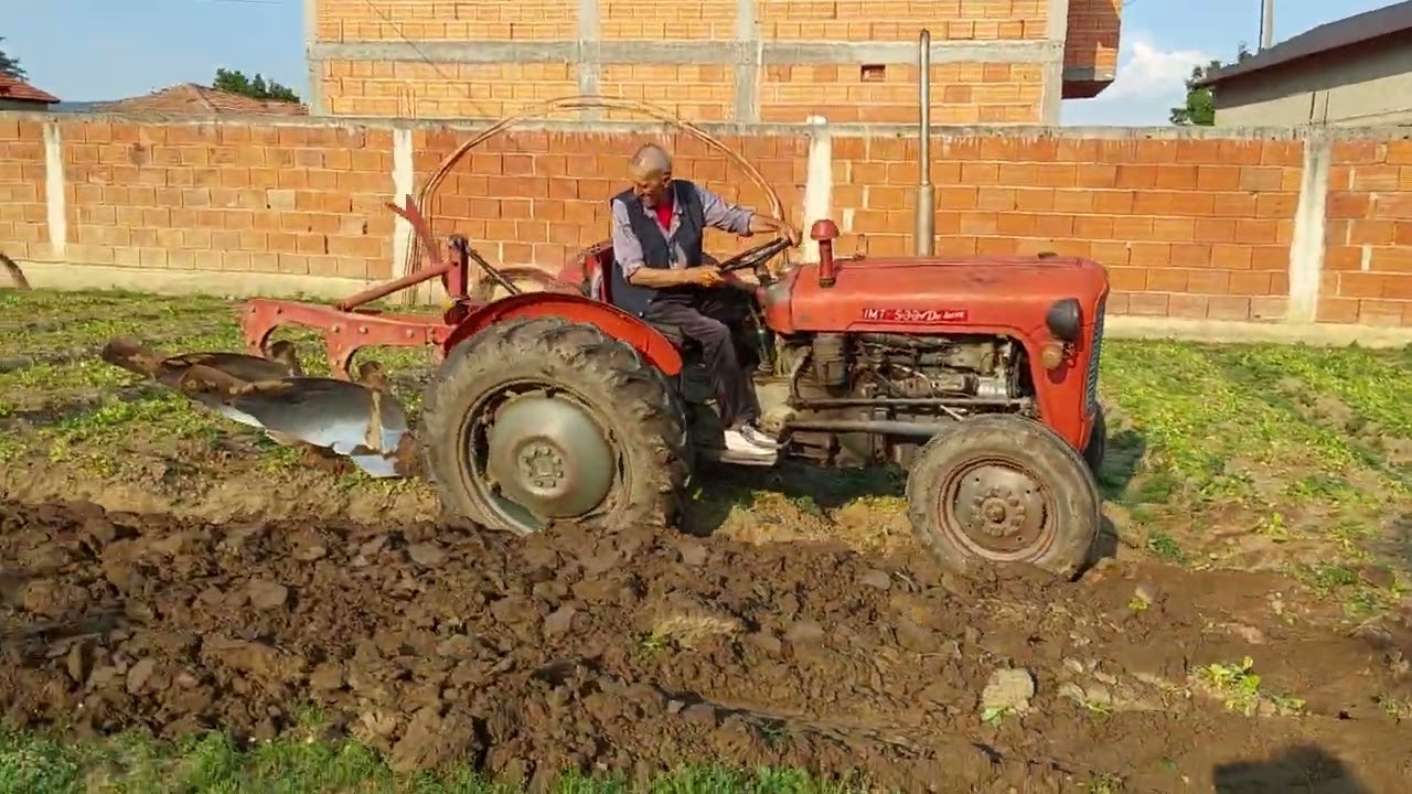 IMT 533 DE LUXE ORANJE 2024