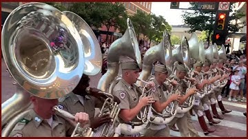 Surprise illusion - THE BEST MARCHING BAND in the World