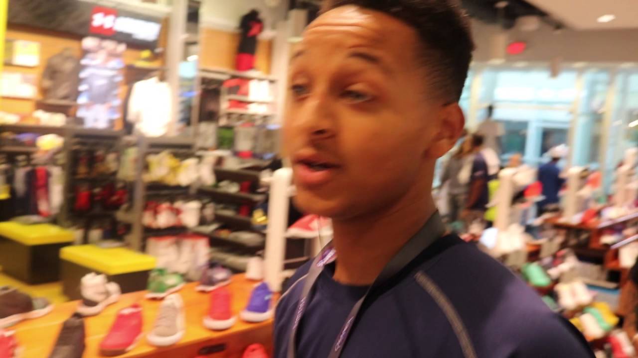 ALMOST GETTING KICKED OUT THE MALL AGAIN! ADIDAS PICKUPS!