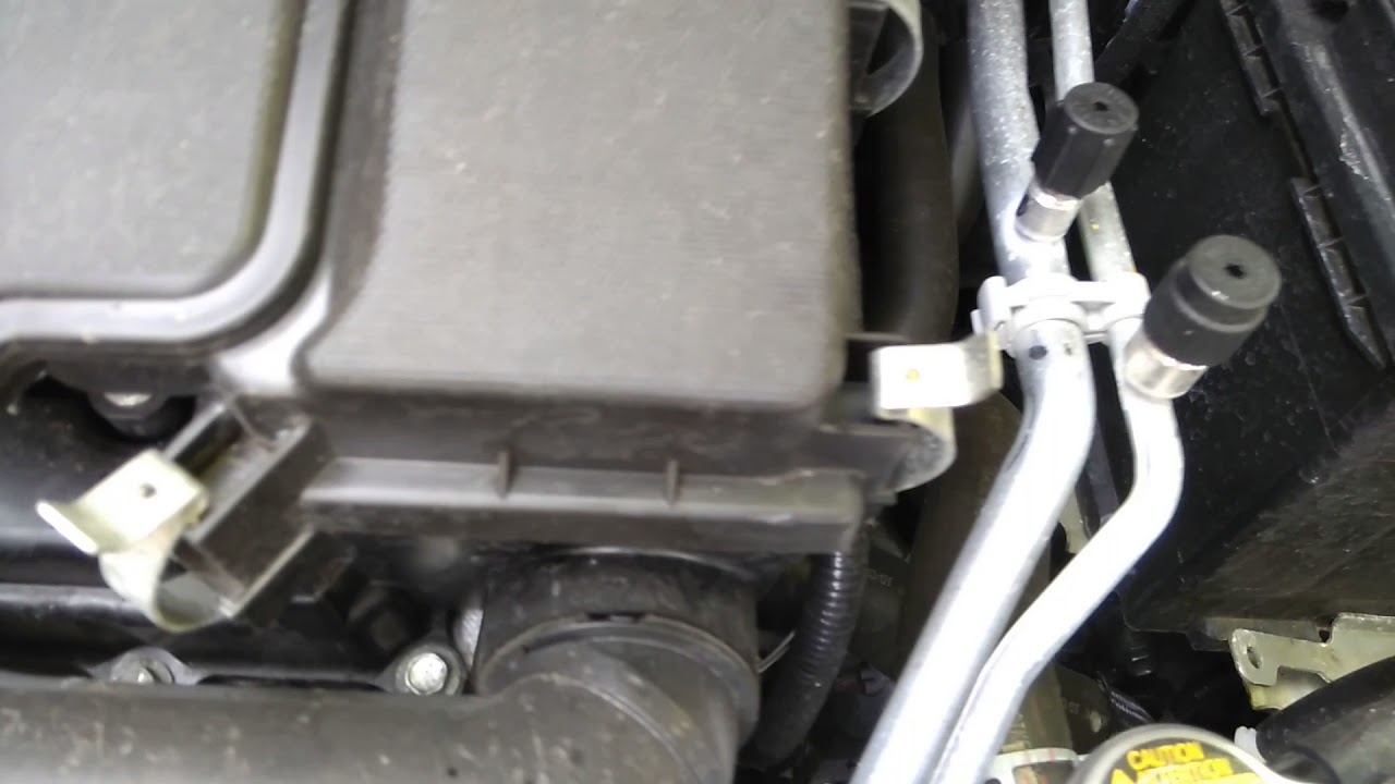 Peugeot 108 tikkend geluid YouTube