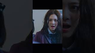 Bullying Na Escola Por Causa De Sua Aparência, Chamada De Feia