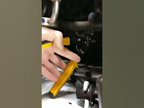Removing serpentine belt 2014 Cruze 1.4T - YouTube