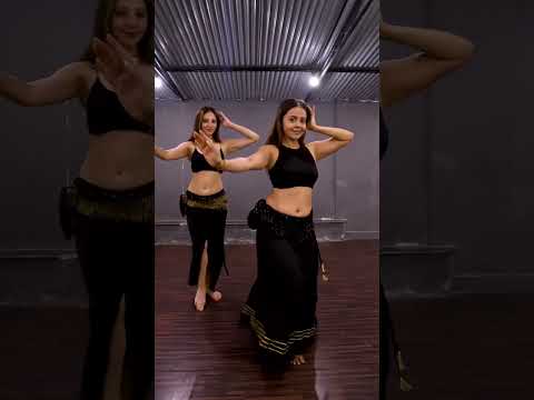Belly Dancing on #hairama ❤️ #devoleenabhattacharjee #gopibahu #youtubeshorts #bellydance