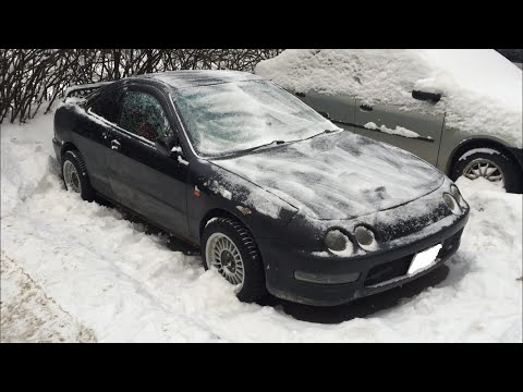 Honda Integra H22A - снимаем мотор
