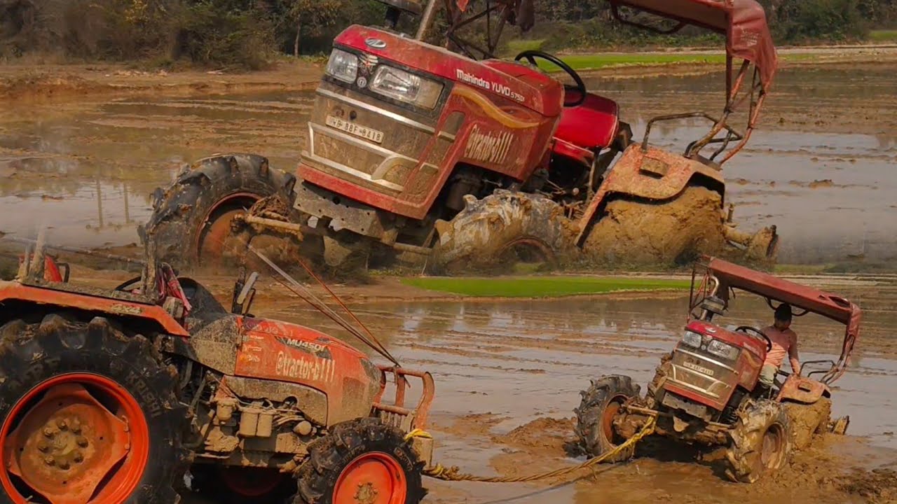 Mahindra yuvo 575 আজকে গাড়িটা চষতে এসে ফেঁসে গেছে Kubota MU 4501 তুলতে এসেছে 💪💪