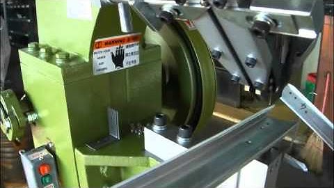 Auto feed riveting machine  semi auto rivets dual head