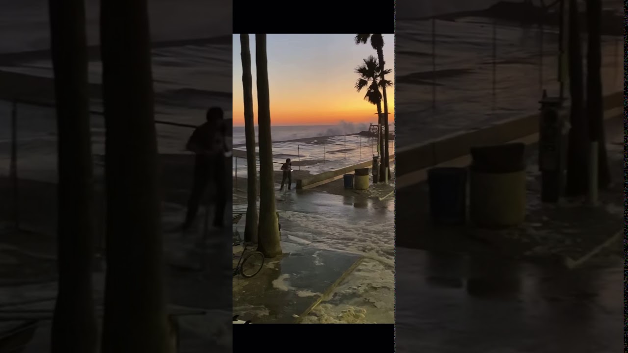 Newport Beach high tide flood - YouTube