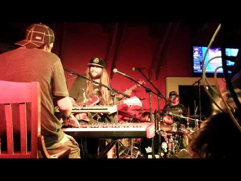 Twiddle 'I Want You Back - Boogie on Reggae Woman'' Live @ Grizzly's 7/19/2014