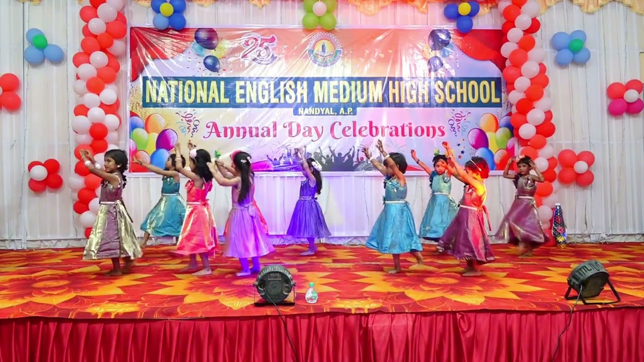 Dance on “Chanda Chanda Chamke” Song By LKG Girls of National English Medium High School 2025-2026