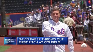 CNBC's David Faber throws out first pitch at Citi Field