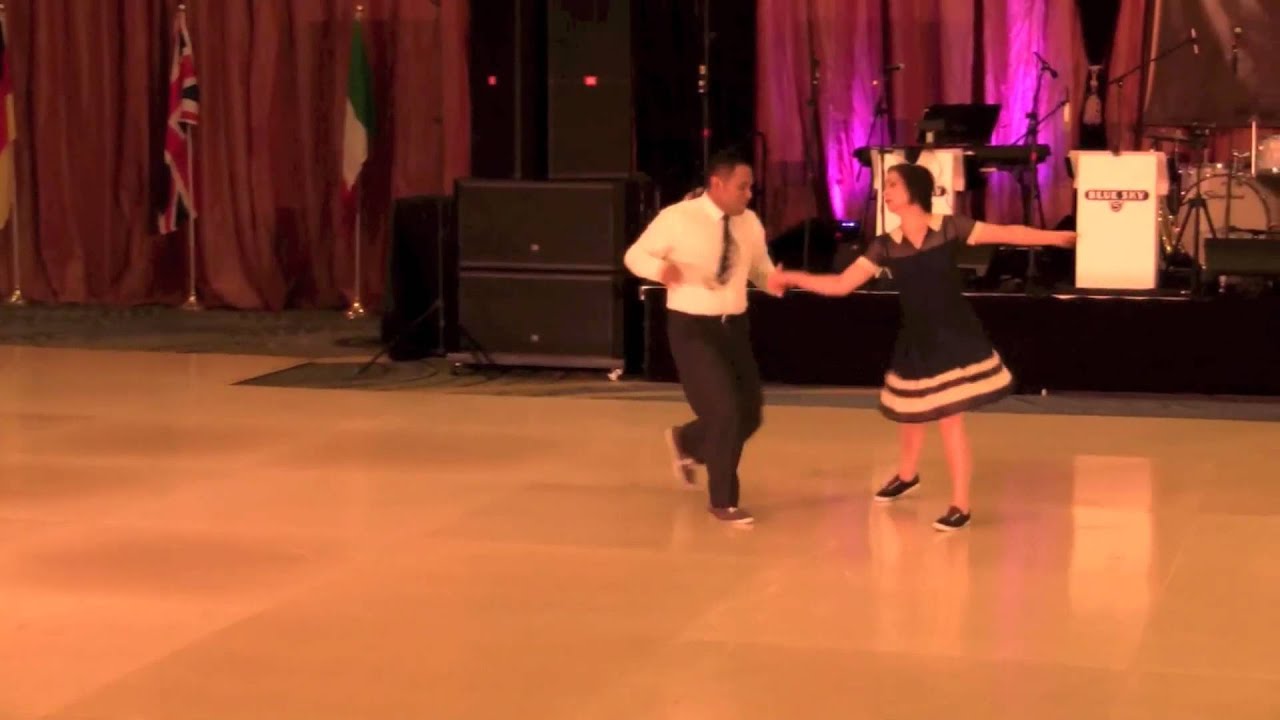 2013 ILHC Lindy Hop Classic Pro - Mikey Pedroza & Gabriella Cook