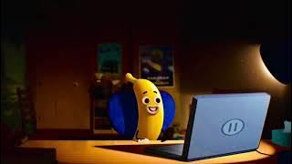 Gumball walks in on Banana Joe-