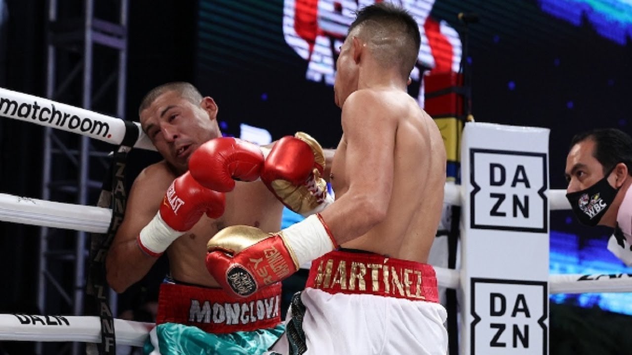 JULIO CESAR MARTINEZ VS MOISES CALLEROS (2nd RD TKO) MARTINEZ IS A BEAST!