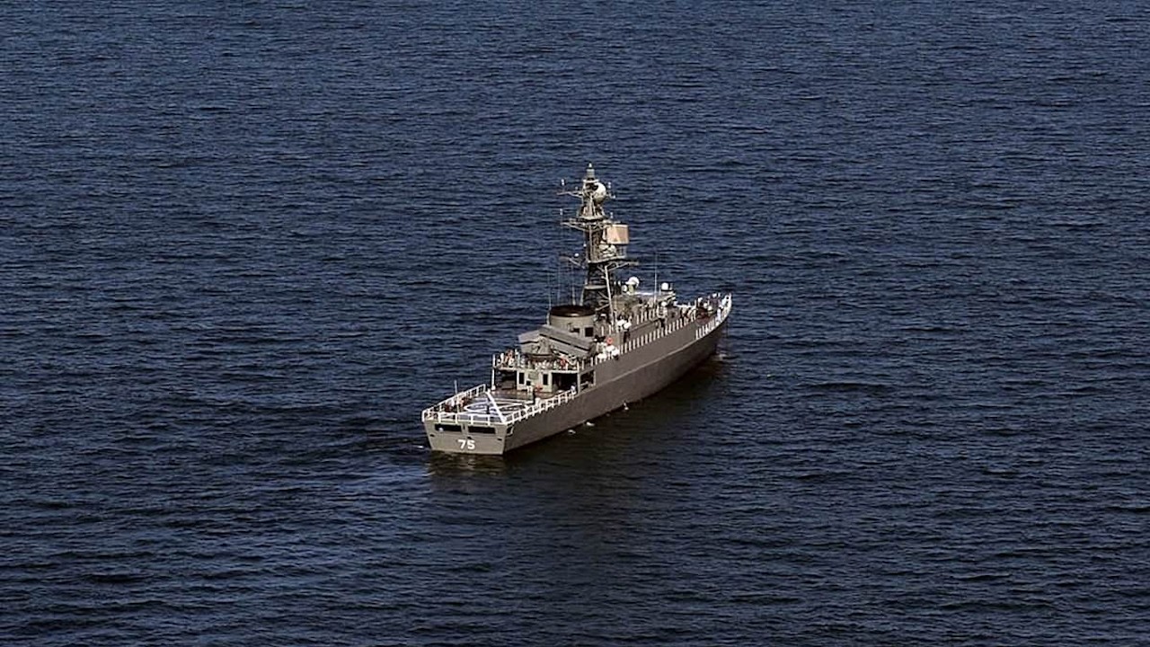 Trzy minuty do dna — jak USS Charlotte zatopiła dumę irańskiej marynarki!