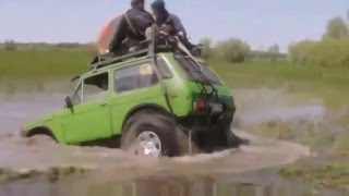 Авто приколы на дорогах 2 нарезка, видео приколы 2016 Авто приколы на дорогах 2 нарезка, видео приколы 2016