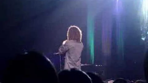 Kenny G in Taipei (Silhouette)-a