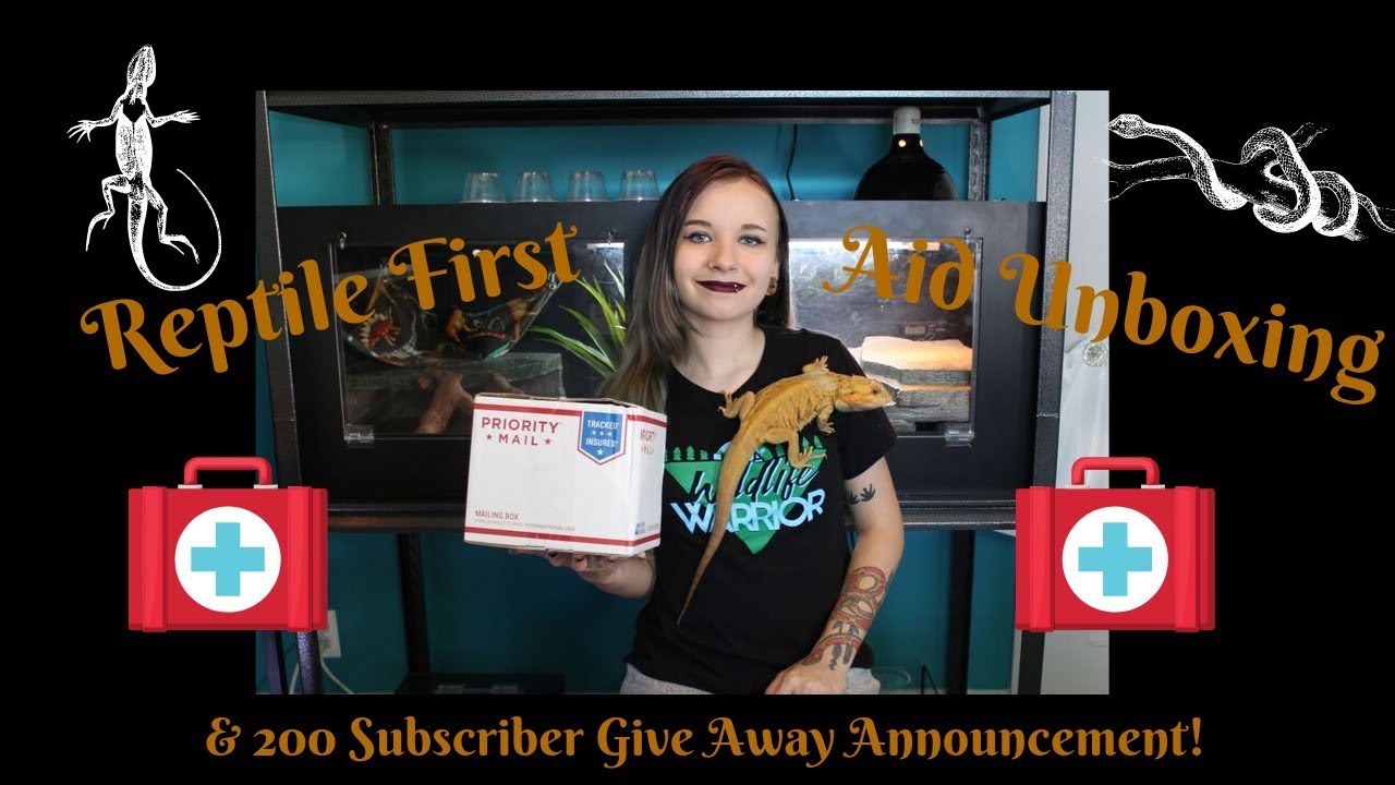 unboxing s10 plus Reptile First Aid Kit Unboxing/200 SUBSCRIBER GIVE AWAY!
