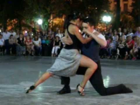 Jonathan Saavedra y Clarisa Aragon Tango: "Para Dos" Orq. Color Tango.MOV
