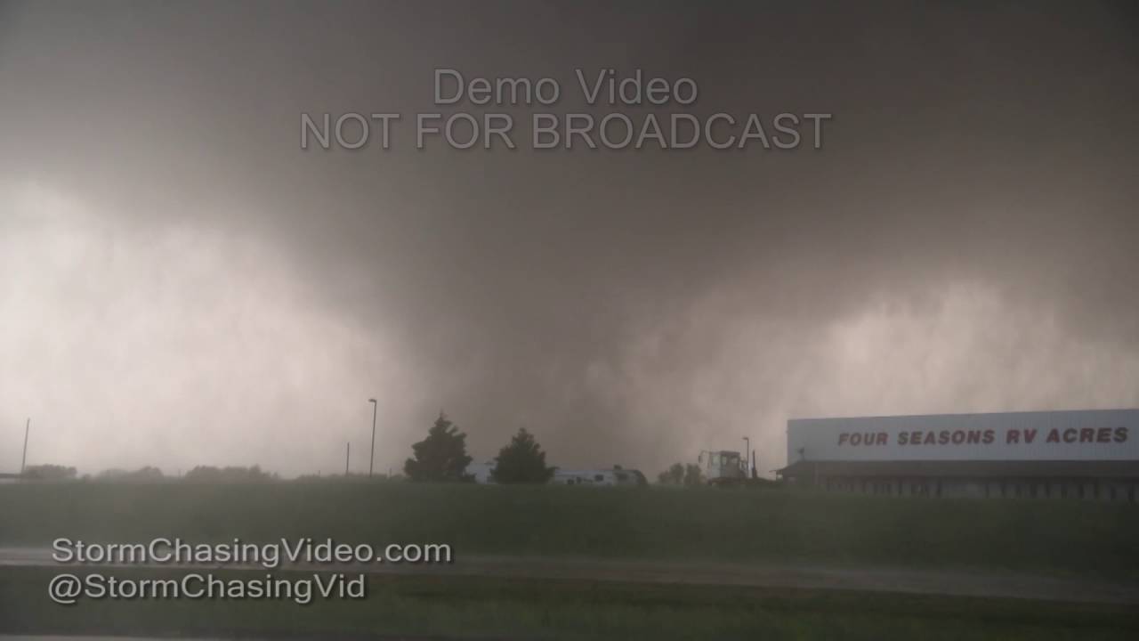 Wedge Crosses over Interstate 70 in Abilene, KS - 5/25/2016