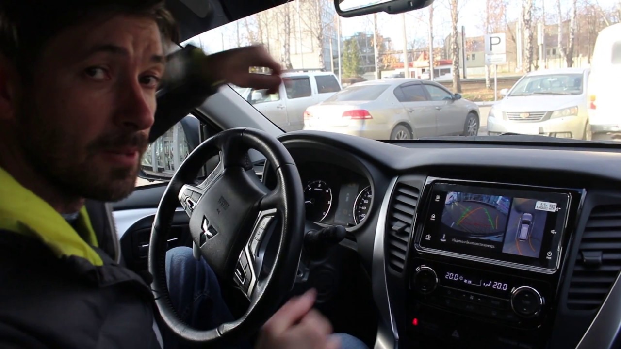 Pajero Sport: камеры 360°