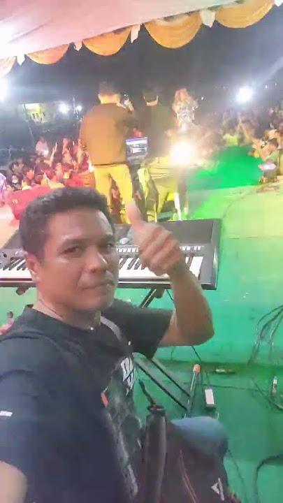 DJ Yulia kampoy di Teratak