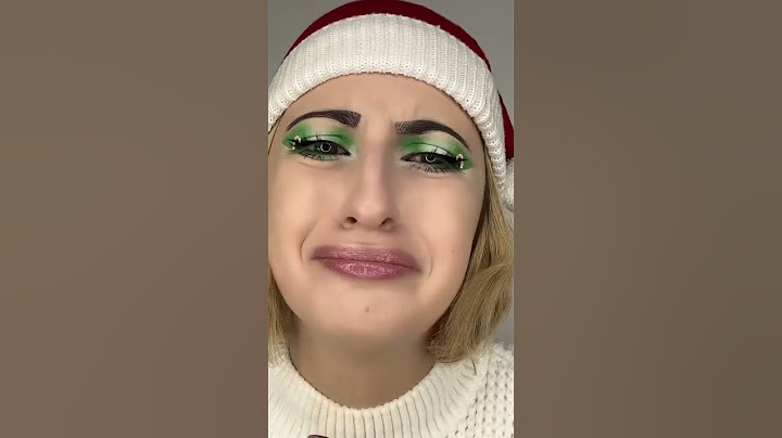 TIKTOK FILTERS RECHOOSE MY CHRISTMAS MAKEUP 🎄