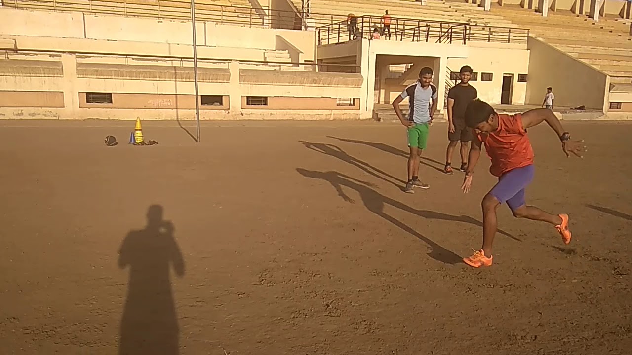 100m Block start for sprinter 100m indianathlets blockstart YouTube