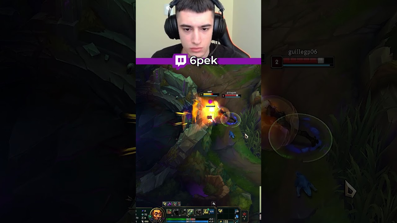 bro is multitasking mid fight 💀 | League of Legends  #leagueoflegends #shorts #leagueoflegendsmemes