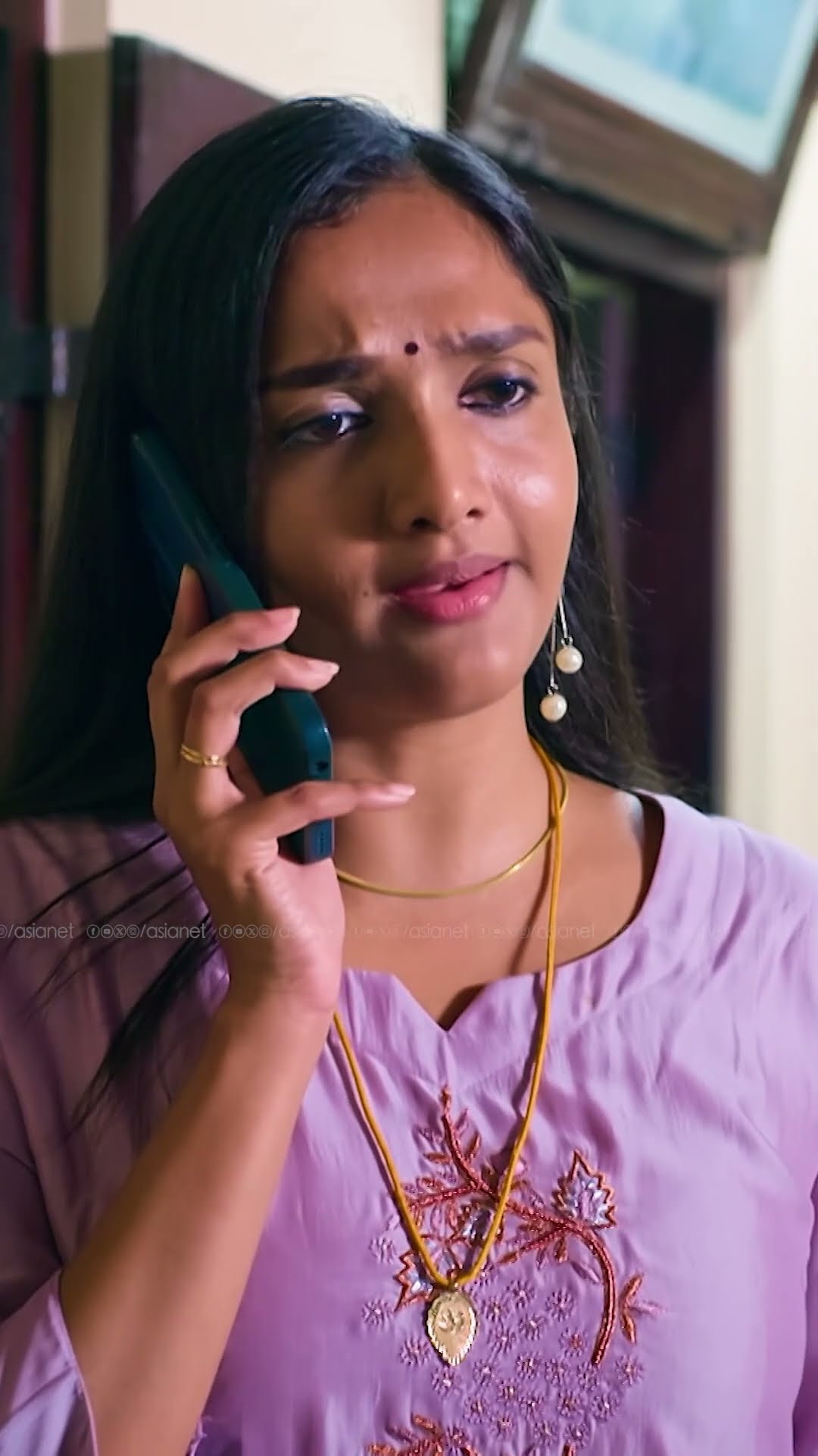 #Pavithram വിക്രമിന് അഹിംസ ഉപദേശിച്ച് വേദ
