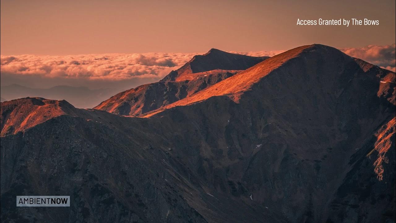 Горы коричневые фото