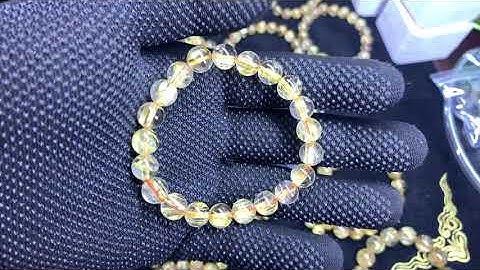 Phong Thủy An Thịnh - Vòng tay thạch anh tóc Vàng trong vắt bã mía VIP