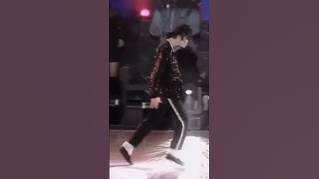 Best and longest moonwalk ever 😱😦🔥🔥#shorts #michaeljackson #moonwalk