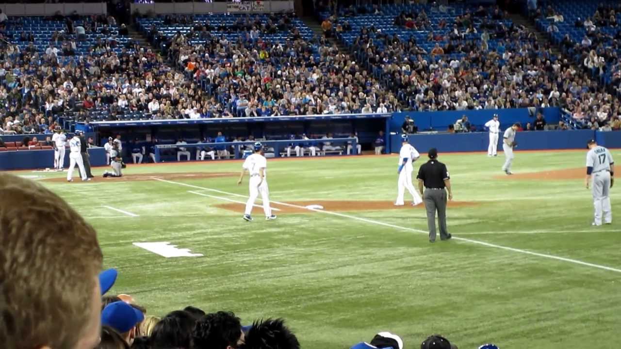 Guarda Ichiro throws out JP Arencibia at home April 27, 2012 su YouTube Guarda Ichiro throws out JP Arencibia at home April 27, 2012 su YouTube