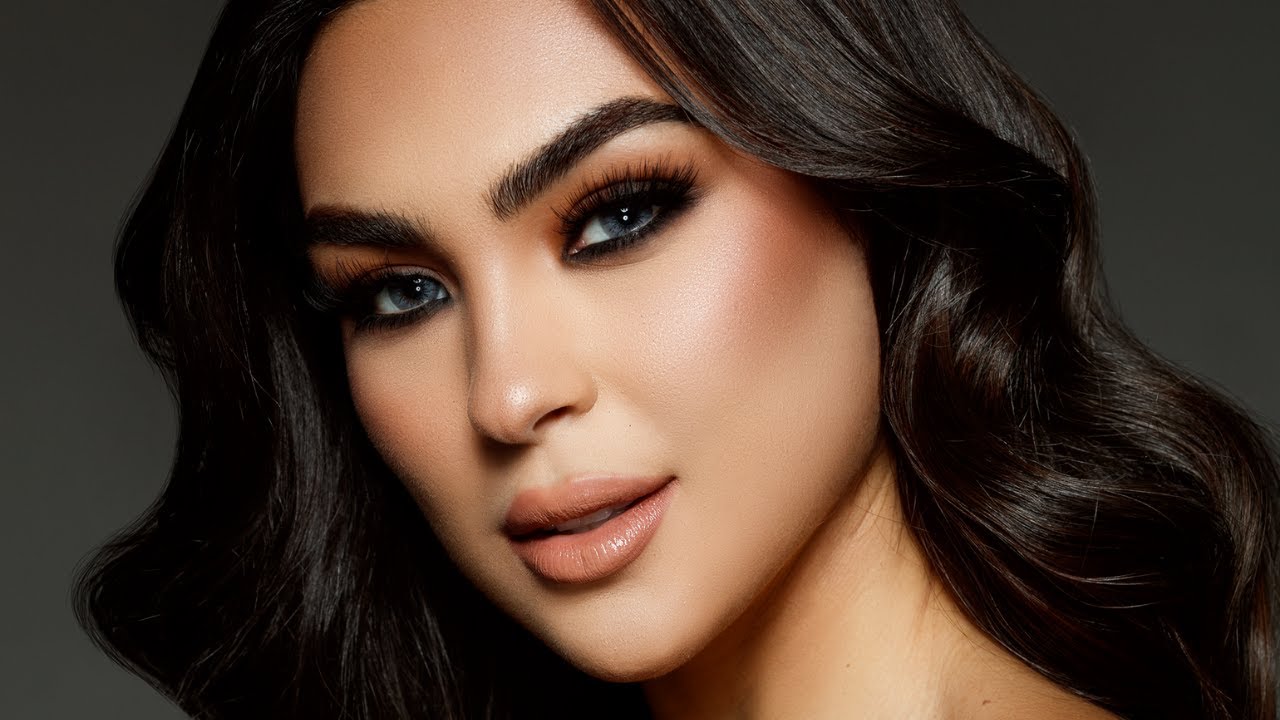 Desio color contact lenses | Two Shades of Grey