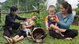 Thu visits a disabled child  Dong helps a poor mother and child who are wandering around