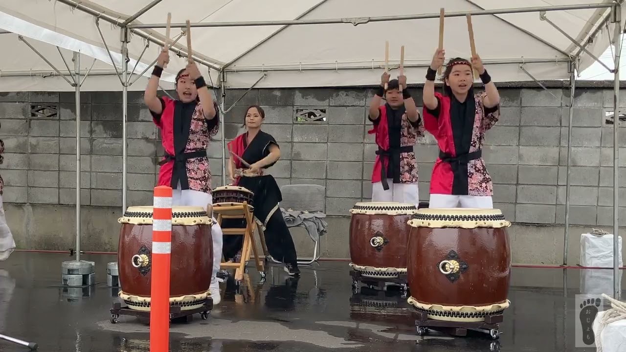 桃喰う祭り・おじょも太鼓