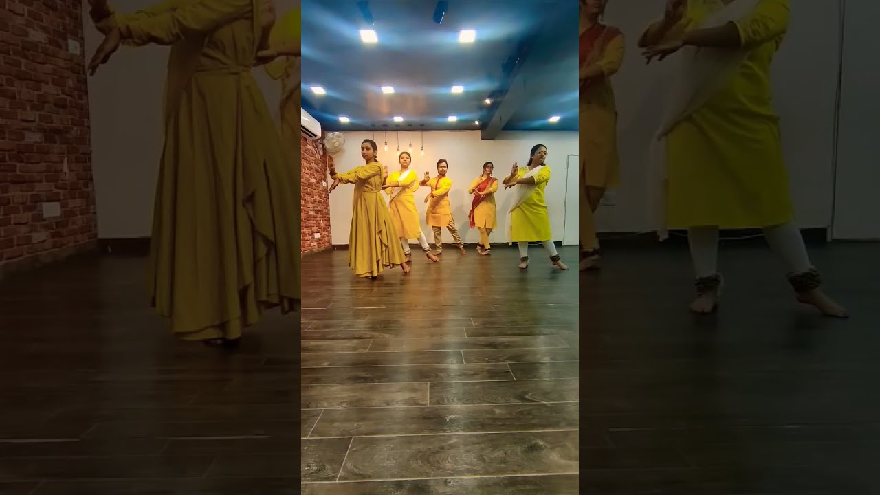 Ya Kundendu Tushara Hara Dhavala Saraswati Vandana  Kathak by Anjan and group