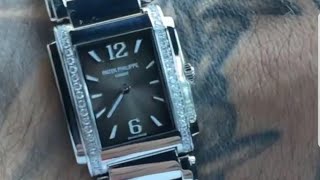 TONY EFFE SI COMPRA UN OROLOGIO DA DONNA - YouTube