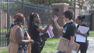 Norfolk State University dining workers push to unionize