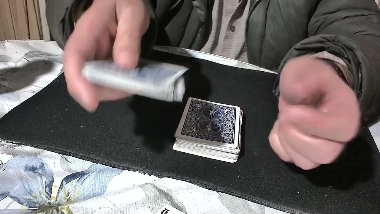 CARTOMAGIA  - UNA POSIBILIDAD ENTRE 52 + REVELACIÓN