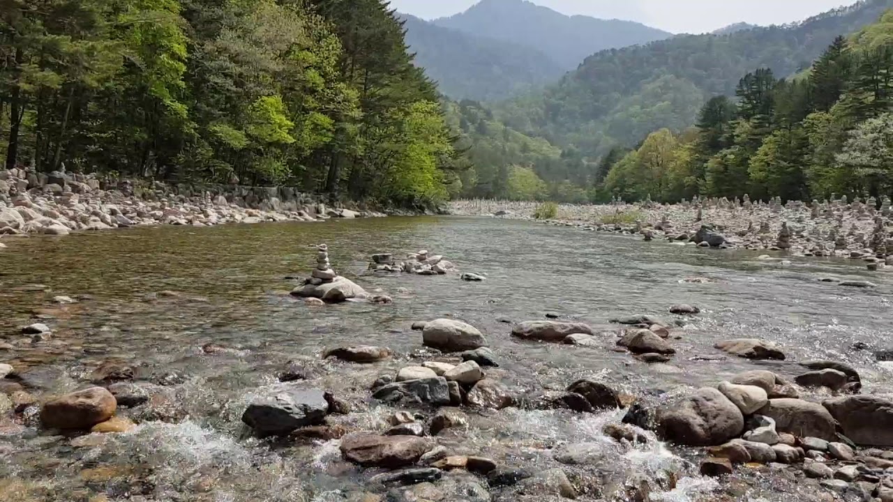 BAEKDAMSA TEMPLE at MT. SEORAKSAN 설악산국립공원 백담사