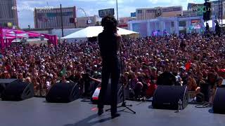 people watching- conan gray (live from iheart radio music festival daytime stage 2021) Resimi
