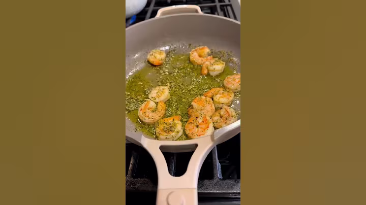 Shrimp Scampi Alfredo😮 (save recipe) #shorts #seafoodlover  #shrimp #shrimpscampi