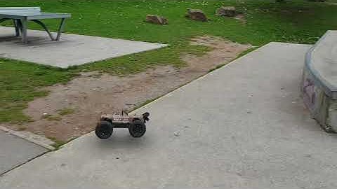 Arrma Outcast 4s - Quick Skatepark Bash