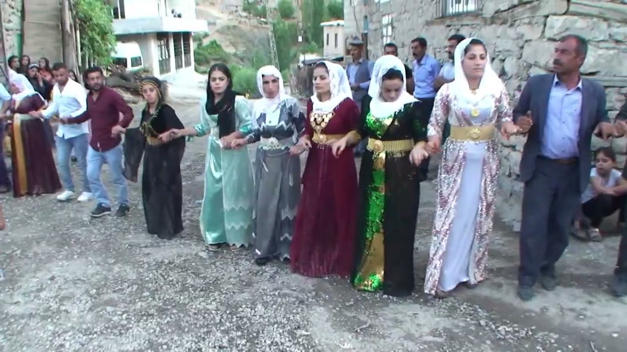 NURİ BOTAN & HOZAN ZÜBEYT  ( Siirt Perwari Belenoluk Köyü ) Heşetilerin Düğünü PART (5)