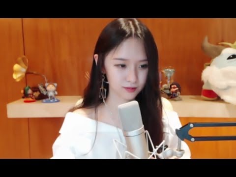 美女主播阿冷翻唱《漂洋过海来看你》好听到上瘾