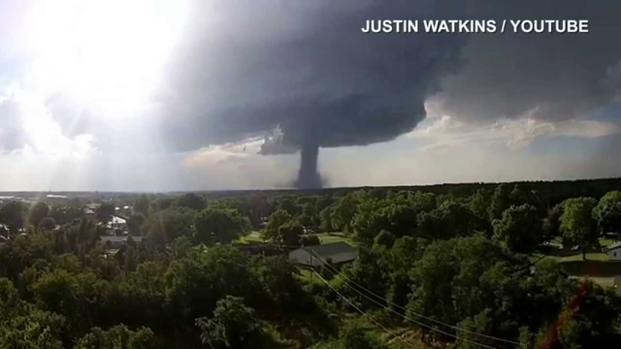 Amaizing video of a Tornado in Hutchinson, Kansas YouTube